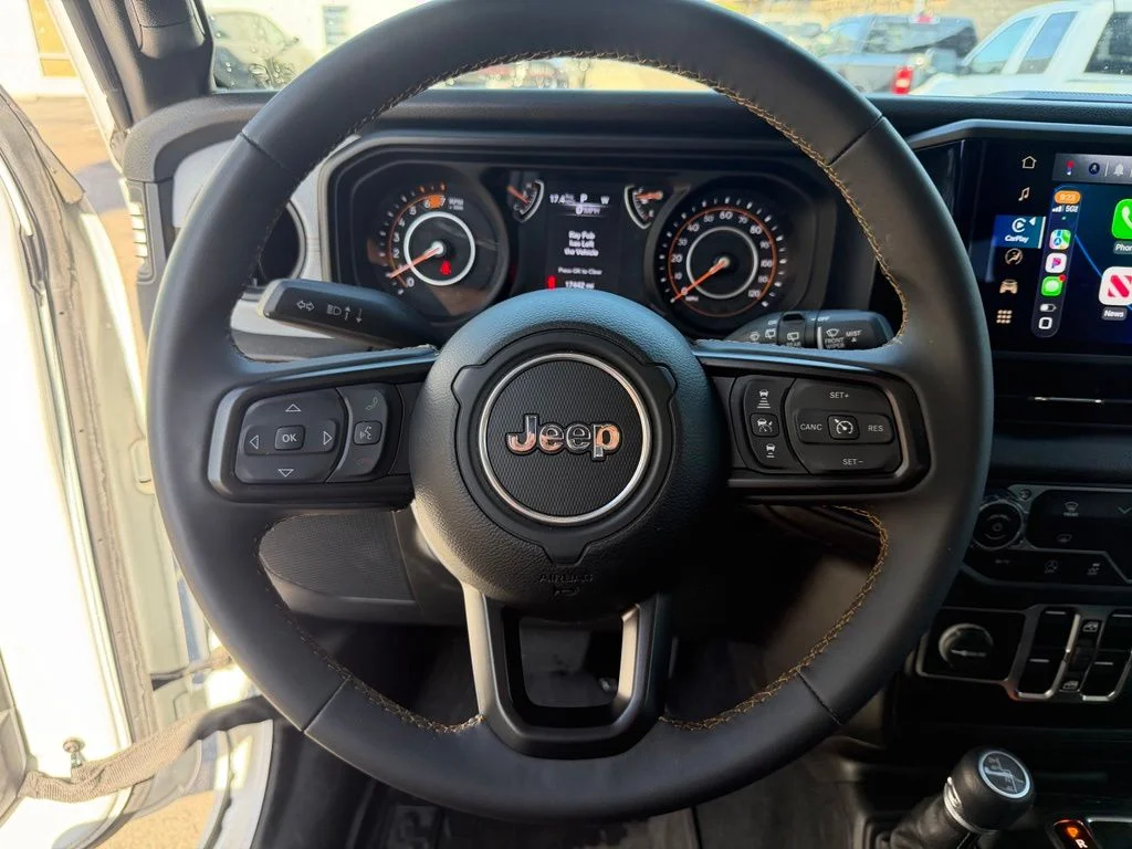 Used 2024 White Jeep Sport S image 21