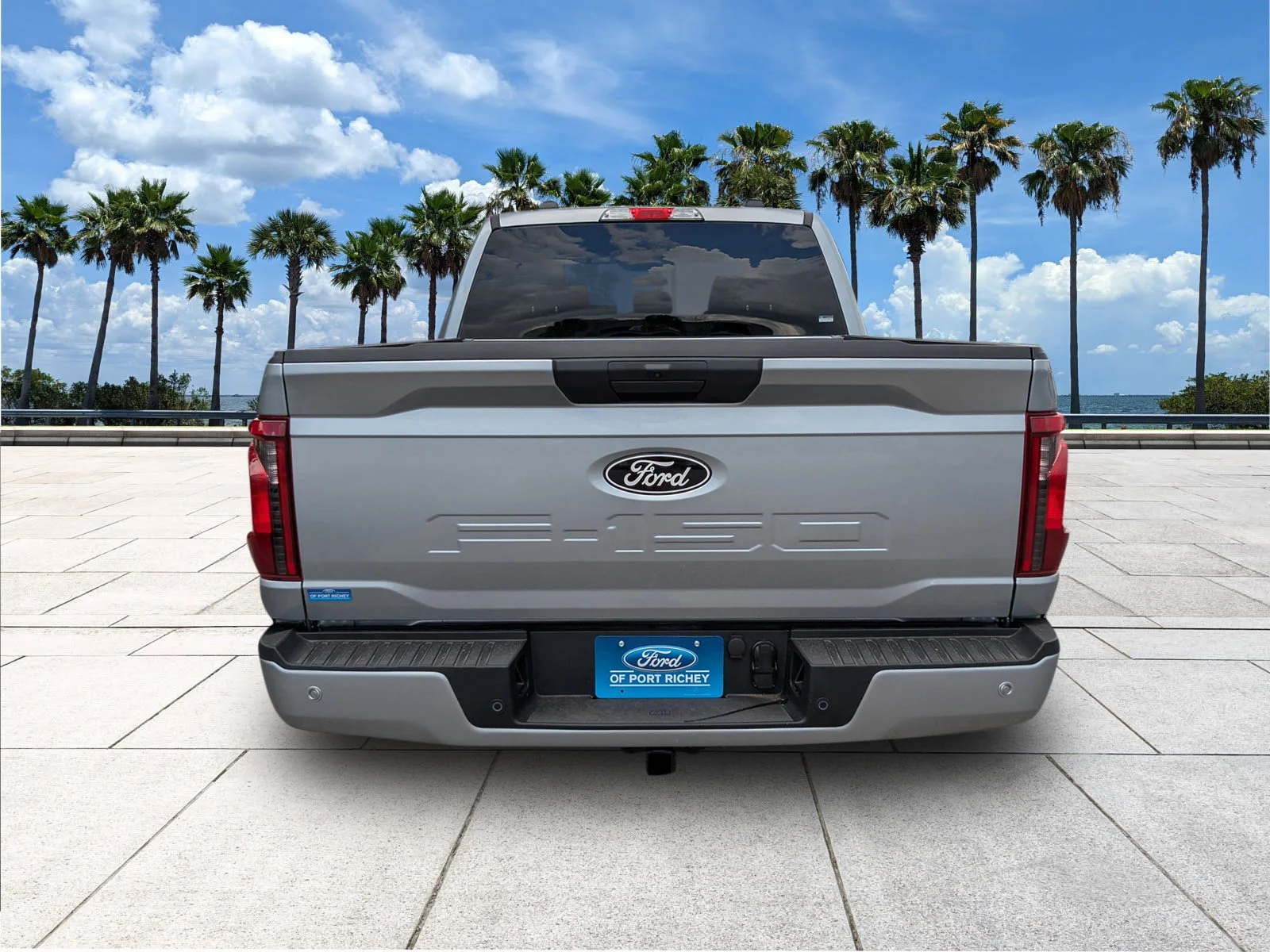 New 2026 Iconic Silver Metallic Ford XLT image 6