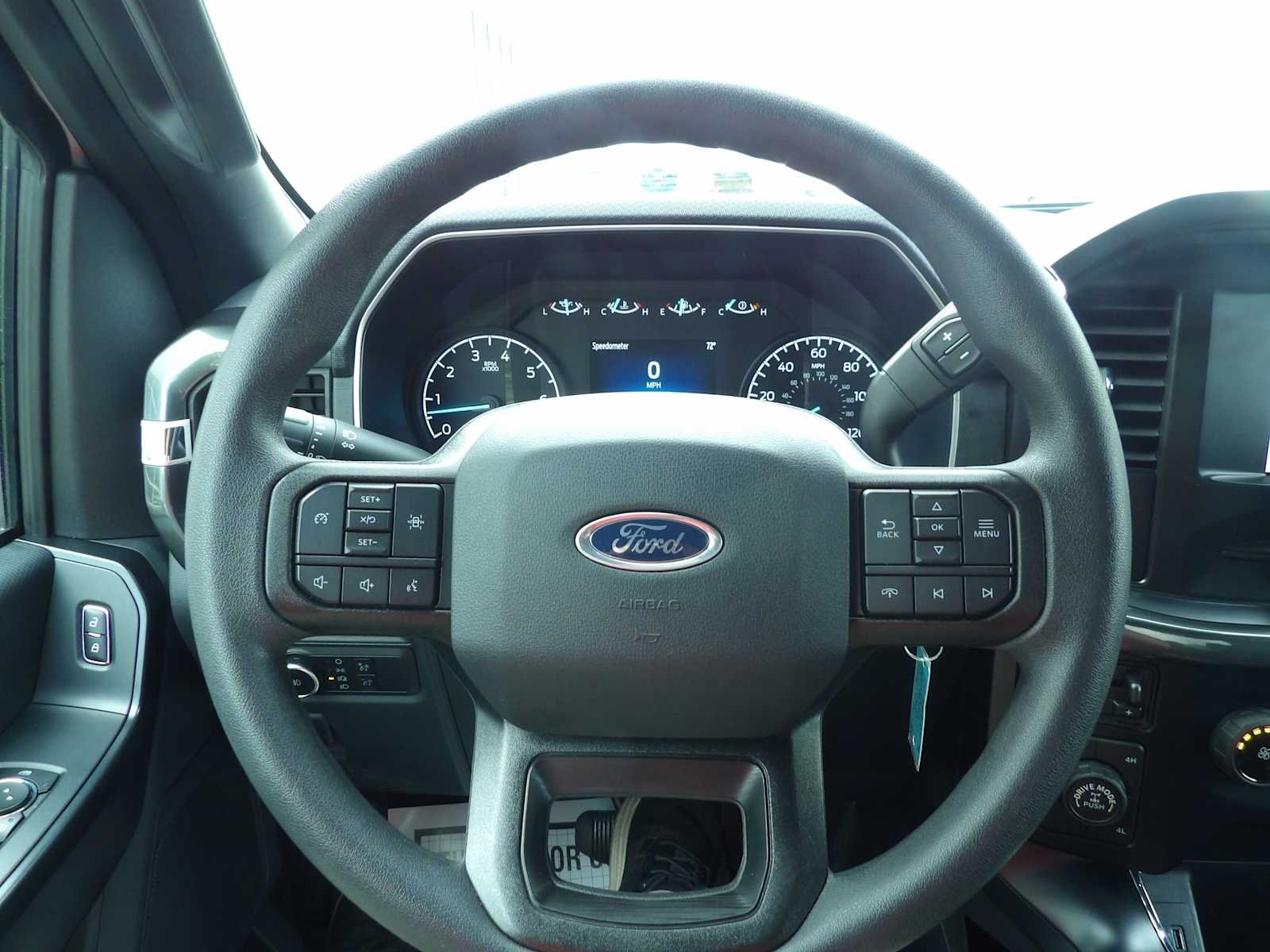 Used 2023 Oxford White Ford XL image 17