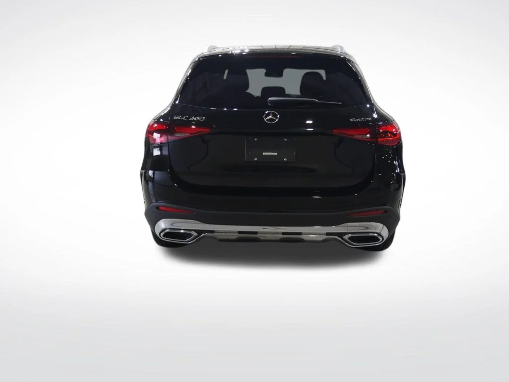 New 2026 Black Mercedes-Benz GLC 300 image 4