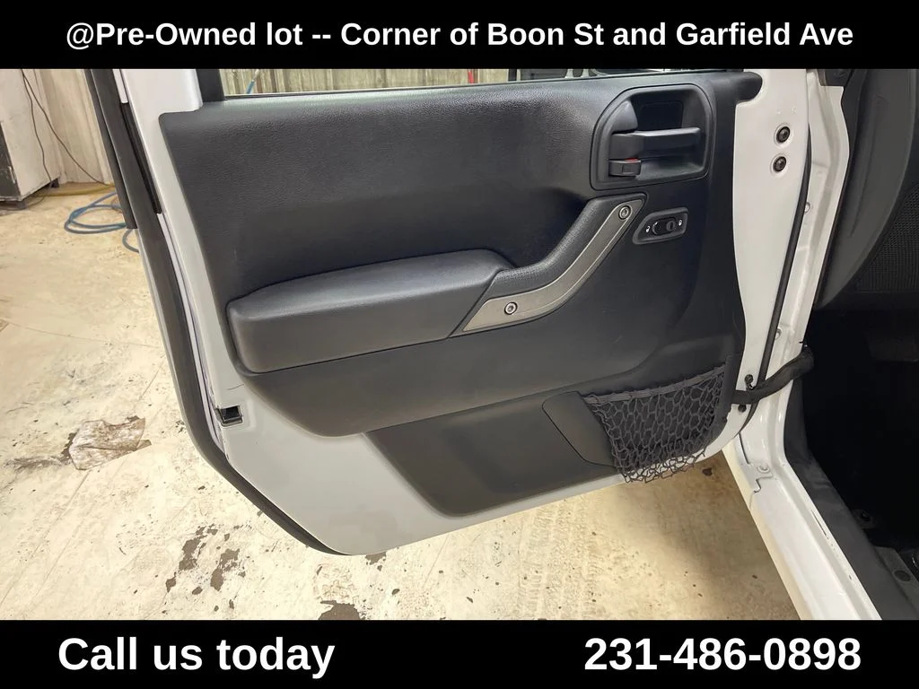 Used 2017 White Jeep Unlimited Sport image 15