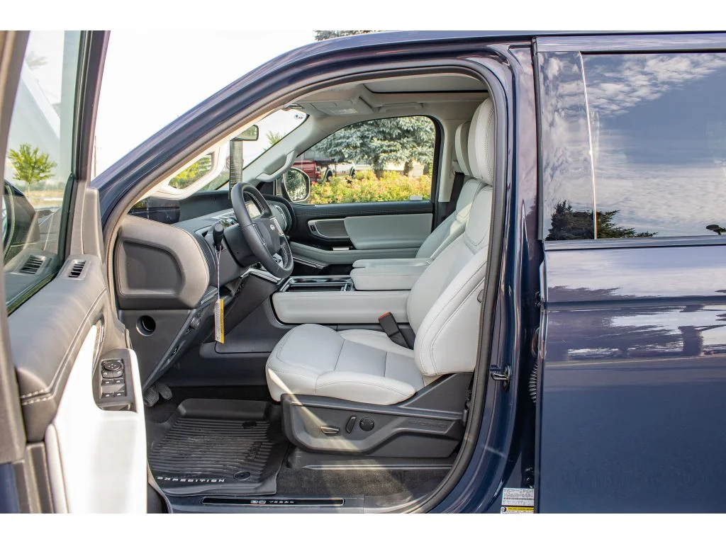 New 2027 Blue Ember Metallic Ford MAX Platinum image 35