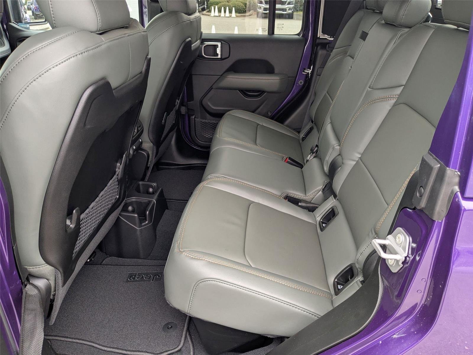 New 2026 Reign Exterior Paint Jeep Mojave X image 25