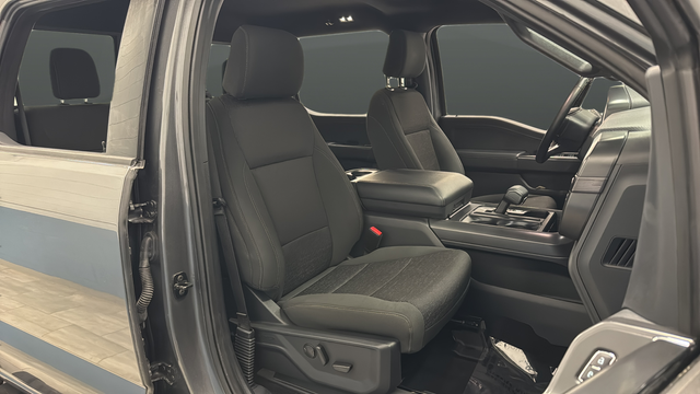 Used 2024 Carbonized Gray Metallic Ford XLT image 23