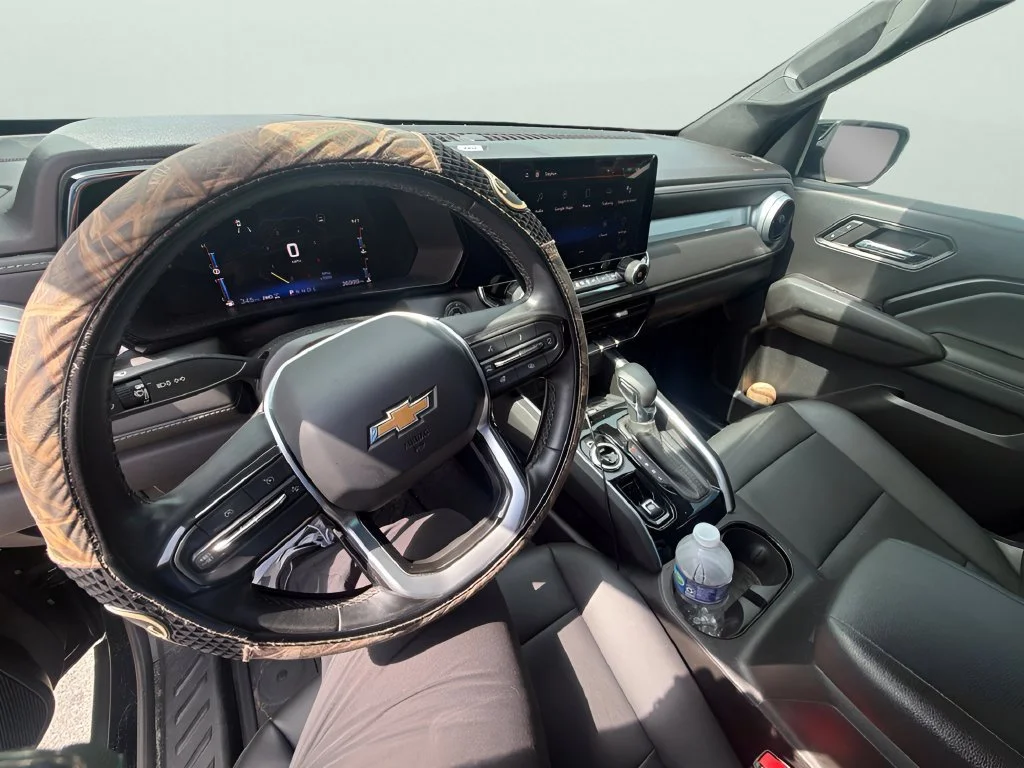 2023 Chevrolet Colorado LT - Photo 9
