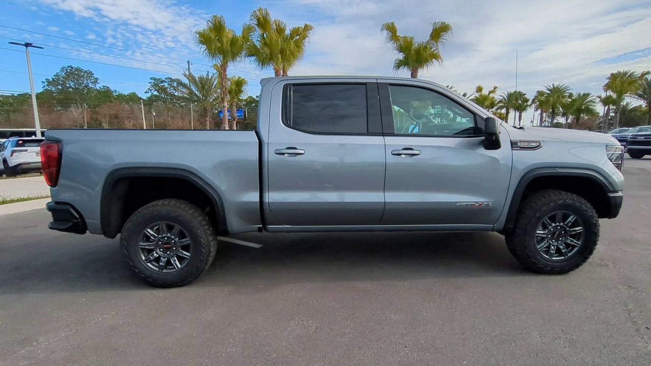 2026 GMC Sierra 1500 AT4X - Photo 9