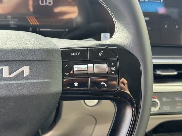 New 2026 Glacial White Pearl Kia S image 29