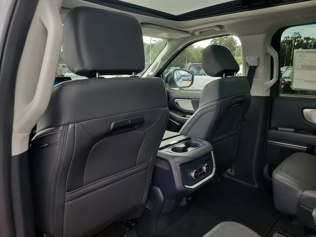 New 2026 Silver Metallic Ford Active image 15