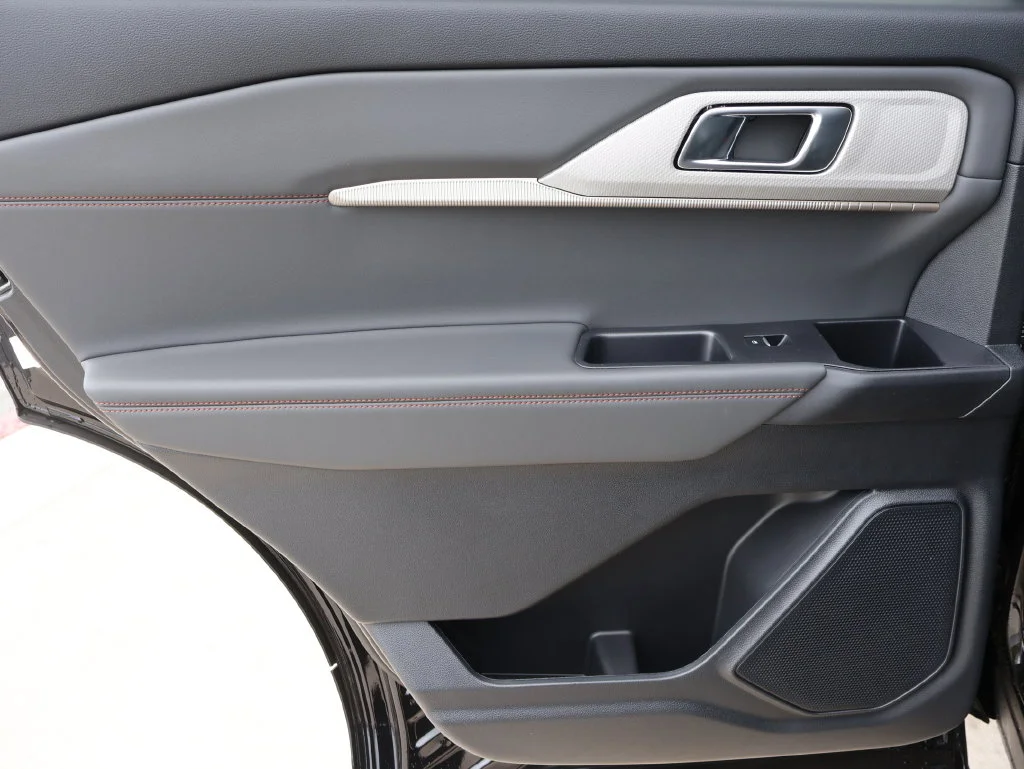 New 2026 Agate Black Metallic Ford Active image 18