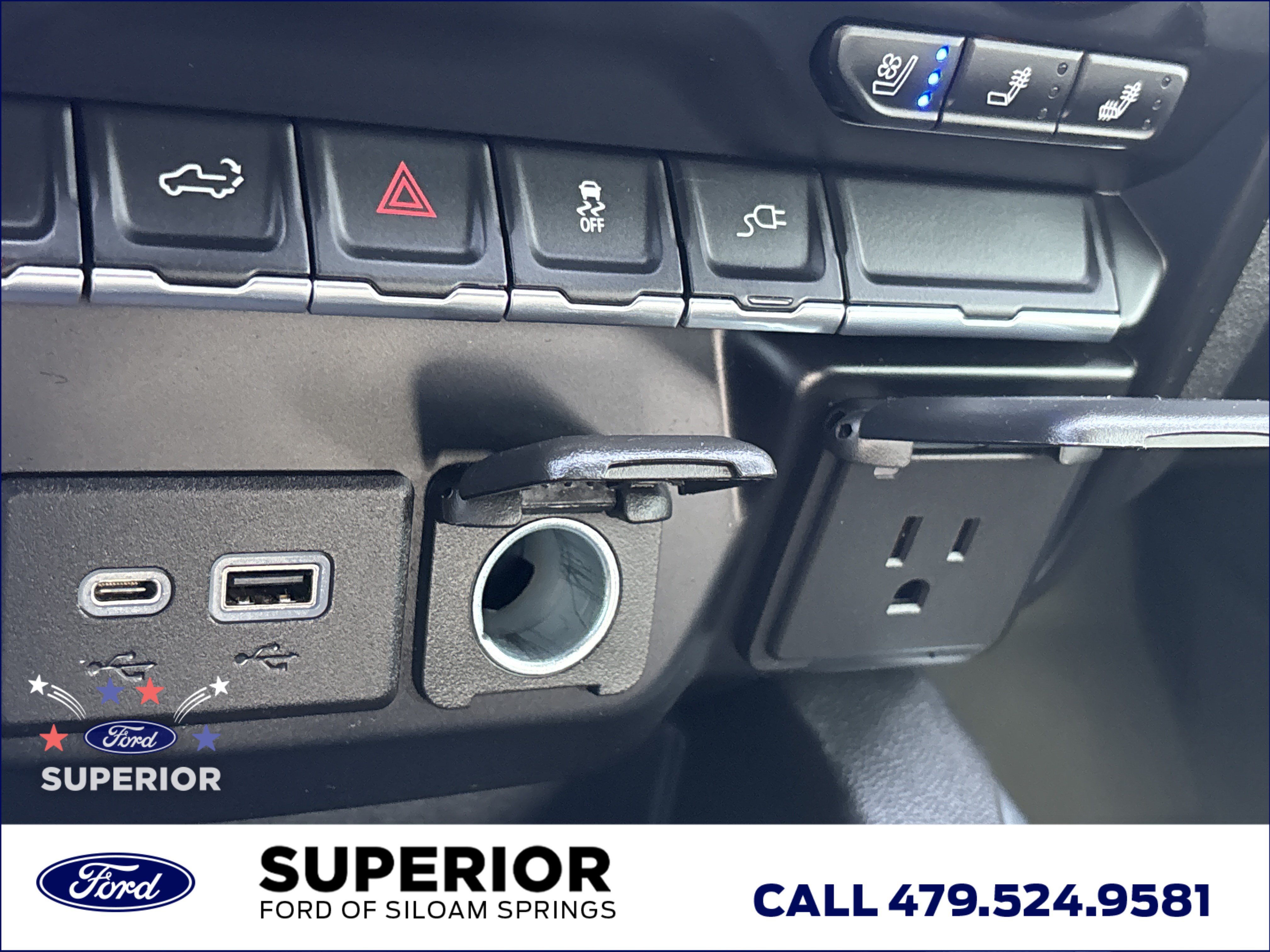 Used 2021 White Frost Tricoat GMC SLT 4WD image 40