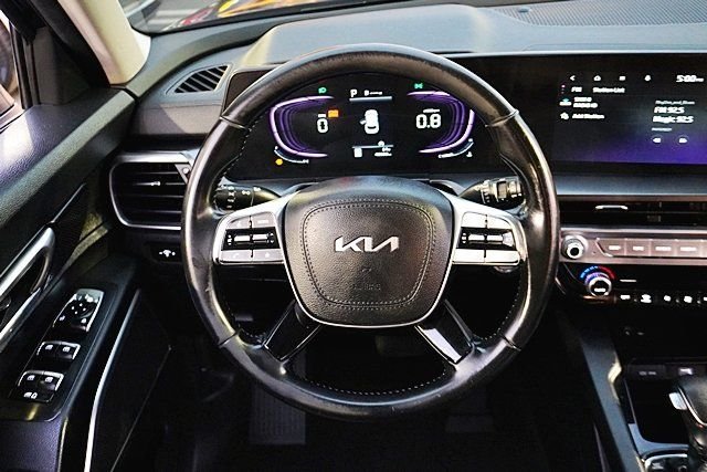 Used 2024 Black Kia LX image 19