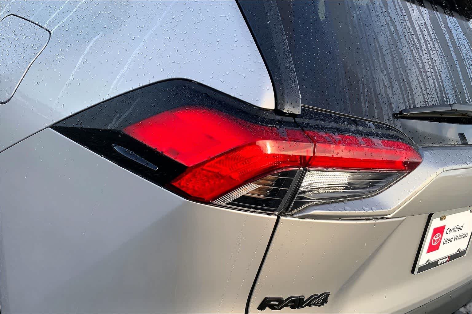 Used 2024 Silver Sky Metallic Toyota XLE Premium image 45