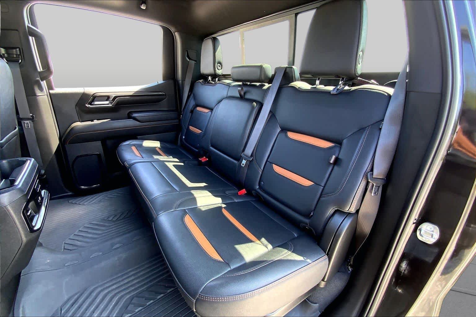 Used 2024 Onyx Black GMC AT4 image 20