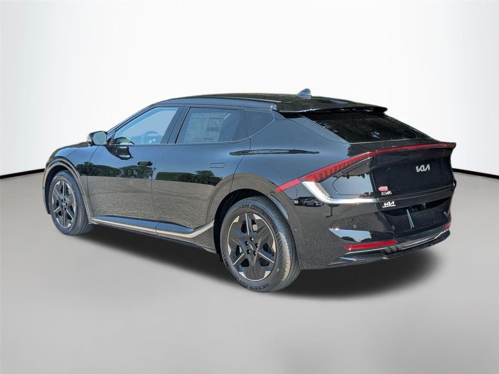 2025 Kia EV6 Wind - Photo 9