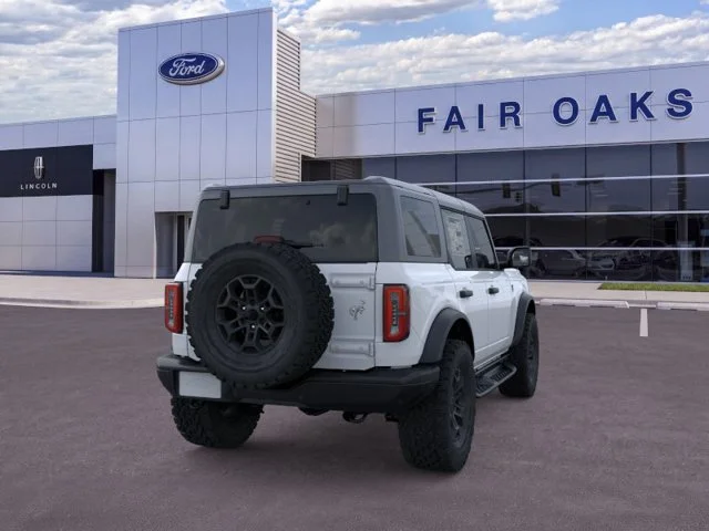 New 2026 Oxford White Ford Badlands image 8
