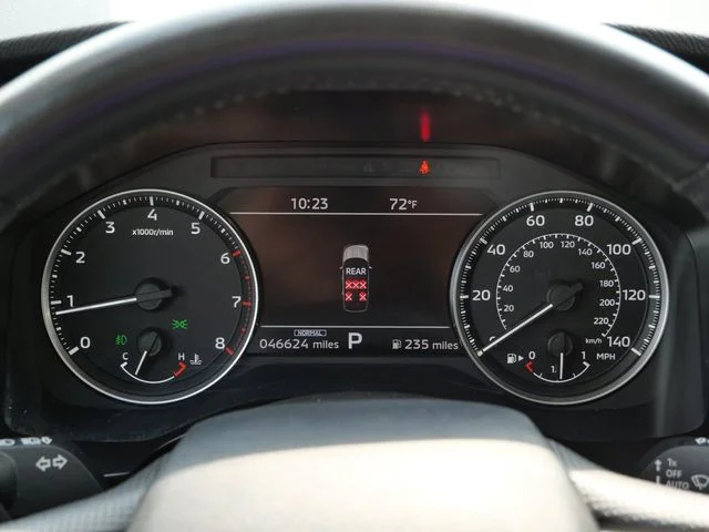 Certified Used 2025 White Diamond Mitsubishi SE image 19