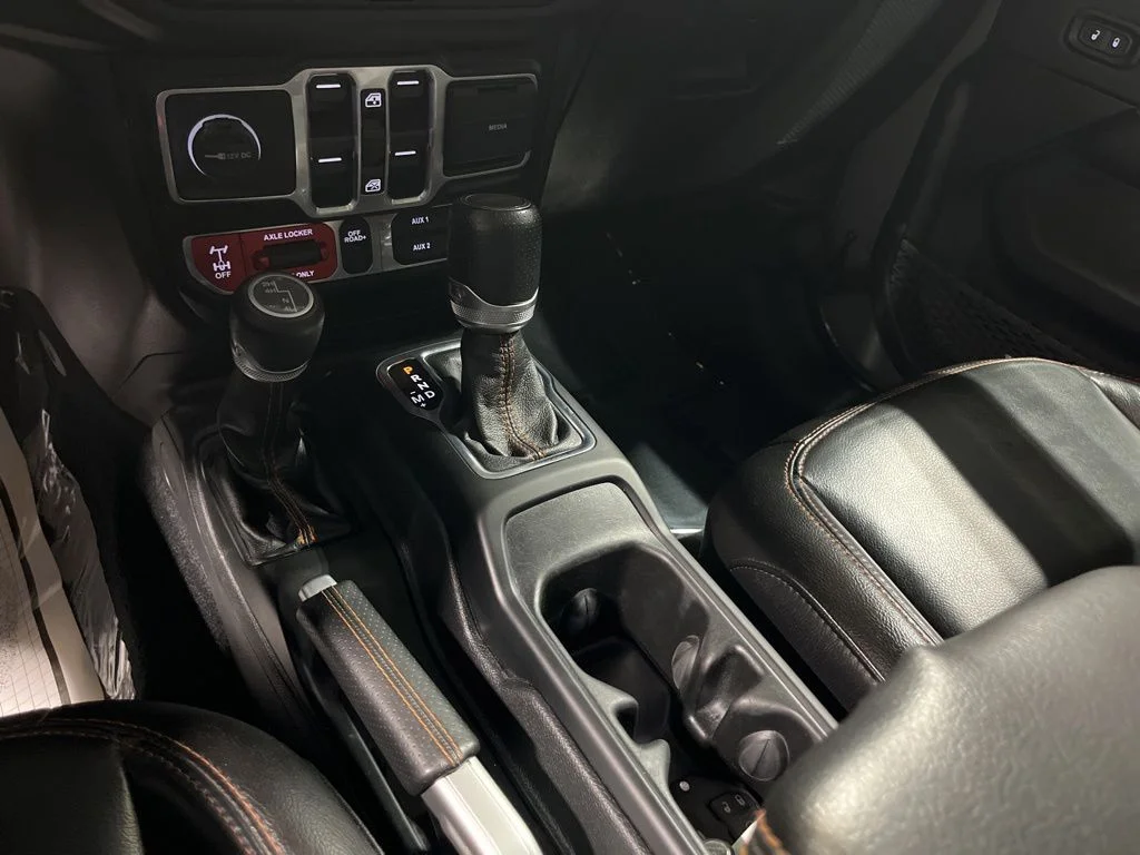 Used 2021 Sting-Gray Clearcoat Jeep Mojave image 31