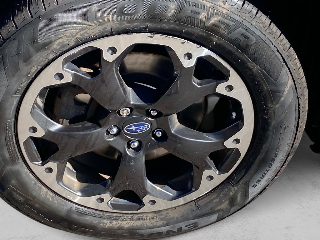 Used 2021 Gray Subaru Base image 23