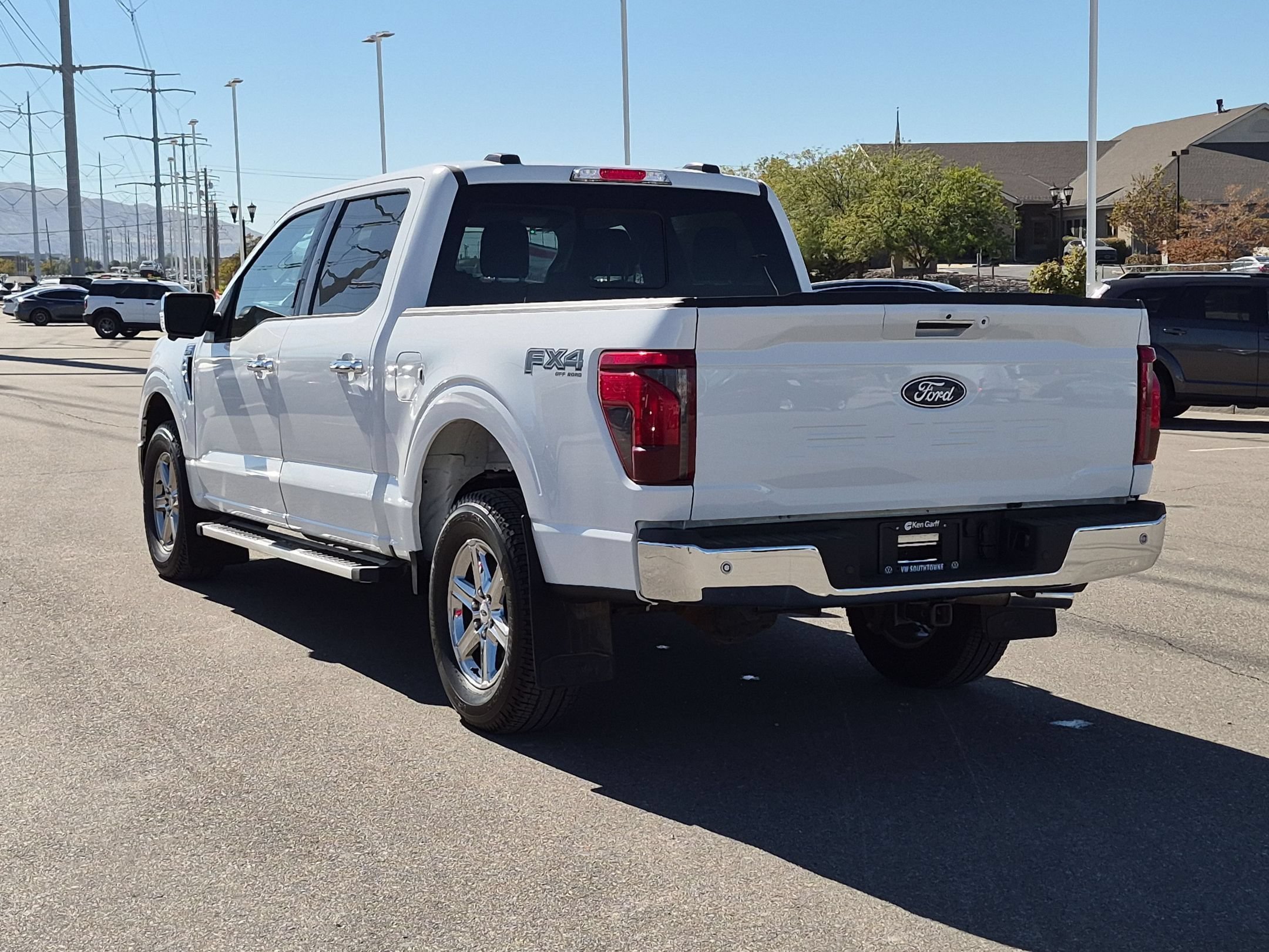 Used 2024 White Ford XLT image 5