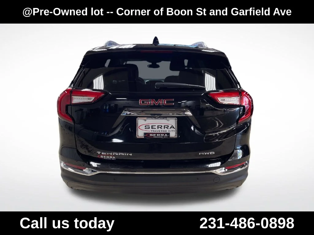 Used 2024 Black GMC SLT image 5