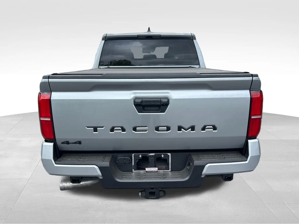2026 Toyota Tacoma TRD Sport - Photo 4