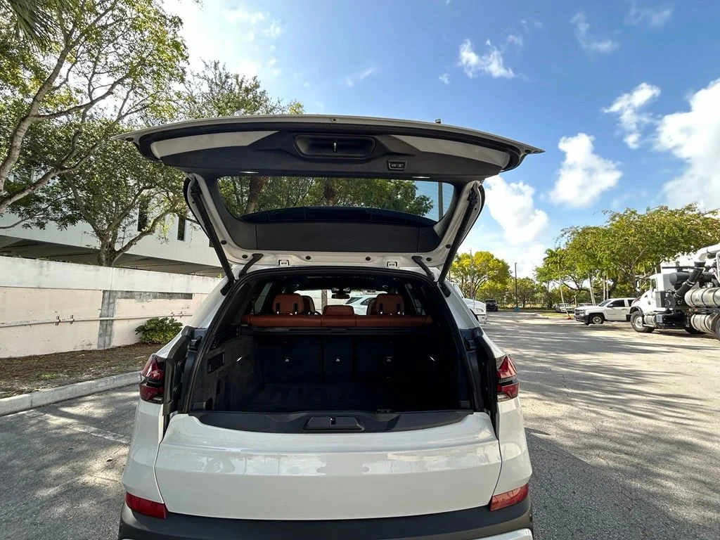Certified Used 2025 White BMW xDrive50e image 41
