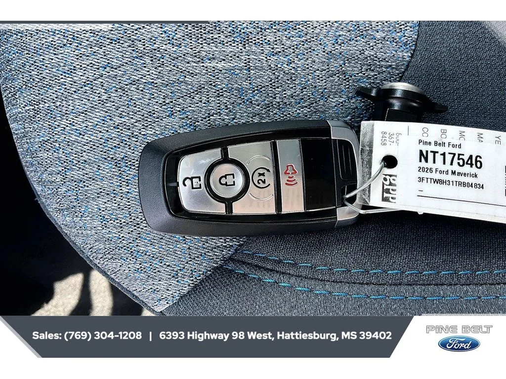 New 2026 Oxford White Ford XLT image 9