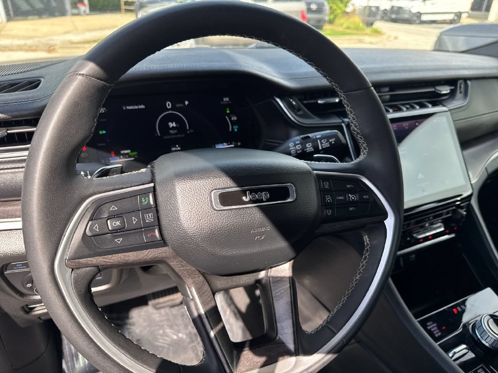Used 2024 White Jeep 4xe image 14