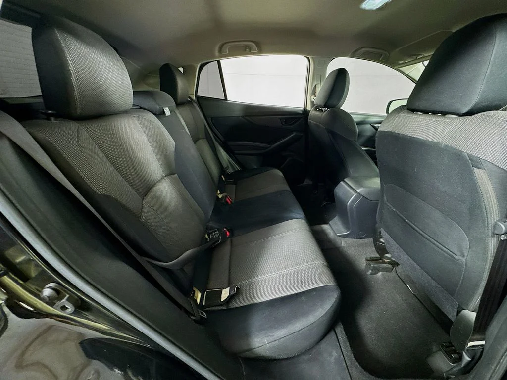 Used 2018 Black Subaru 2.0i image 31