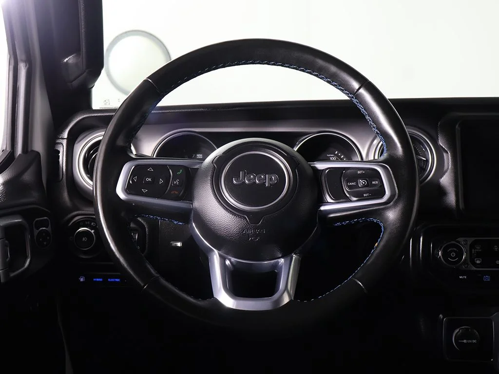 Used 2022 White Jeep Unlimited Rubicon 4xe image 41