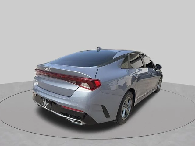Used 2023 Silver Kia LXS image 3