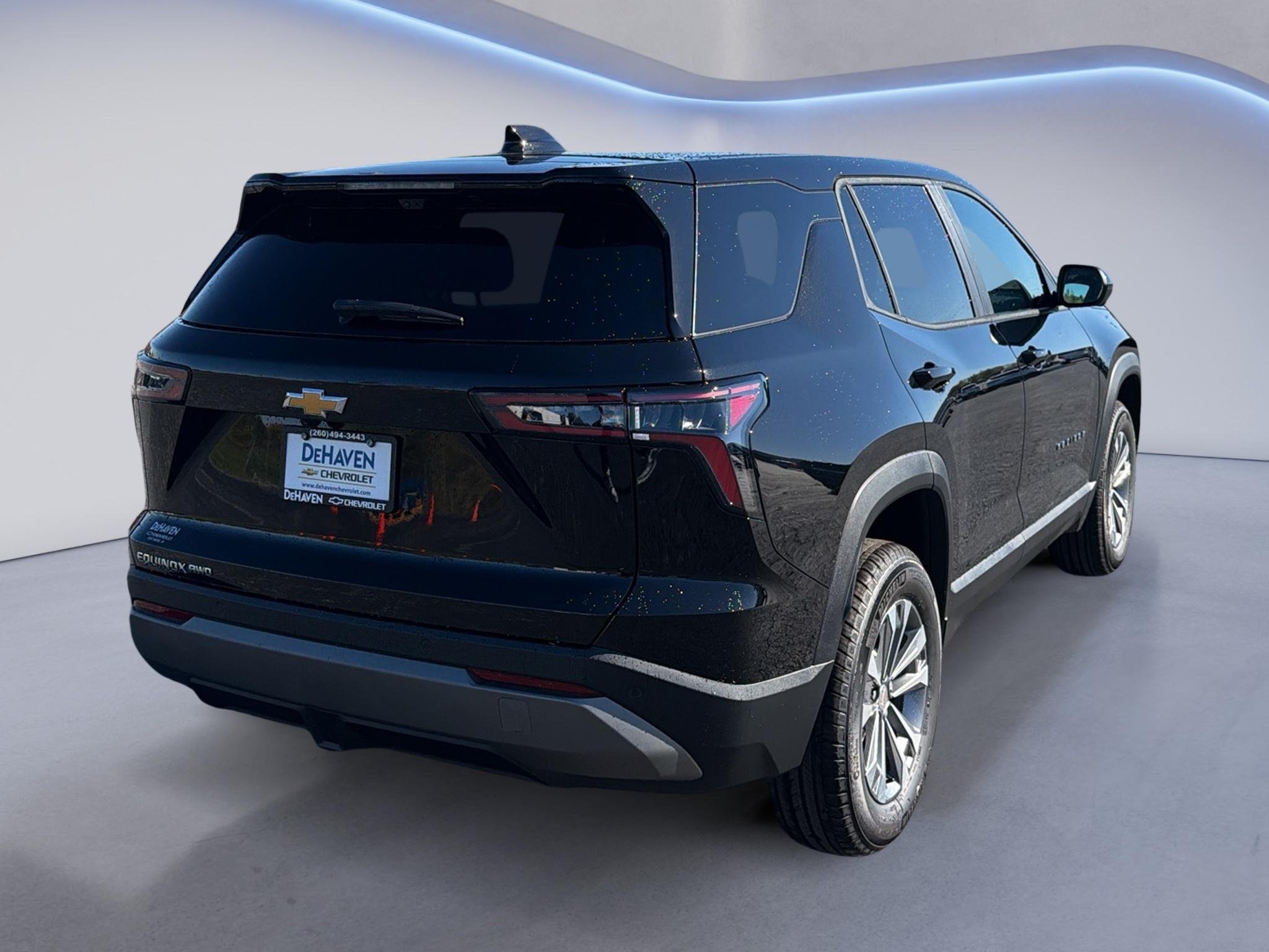2027 Chevrolet Equinox LT - Photo 8