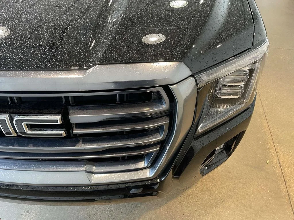 Used 2023 Onyx Black GMC AT4 image 7