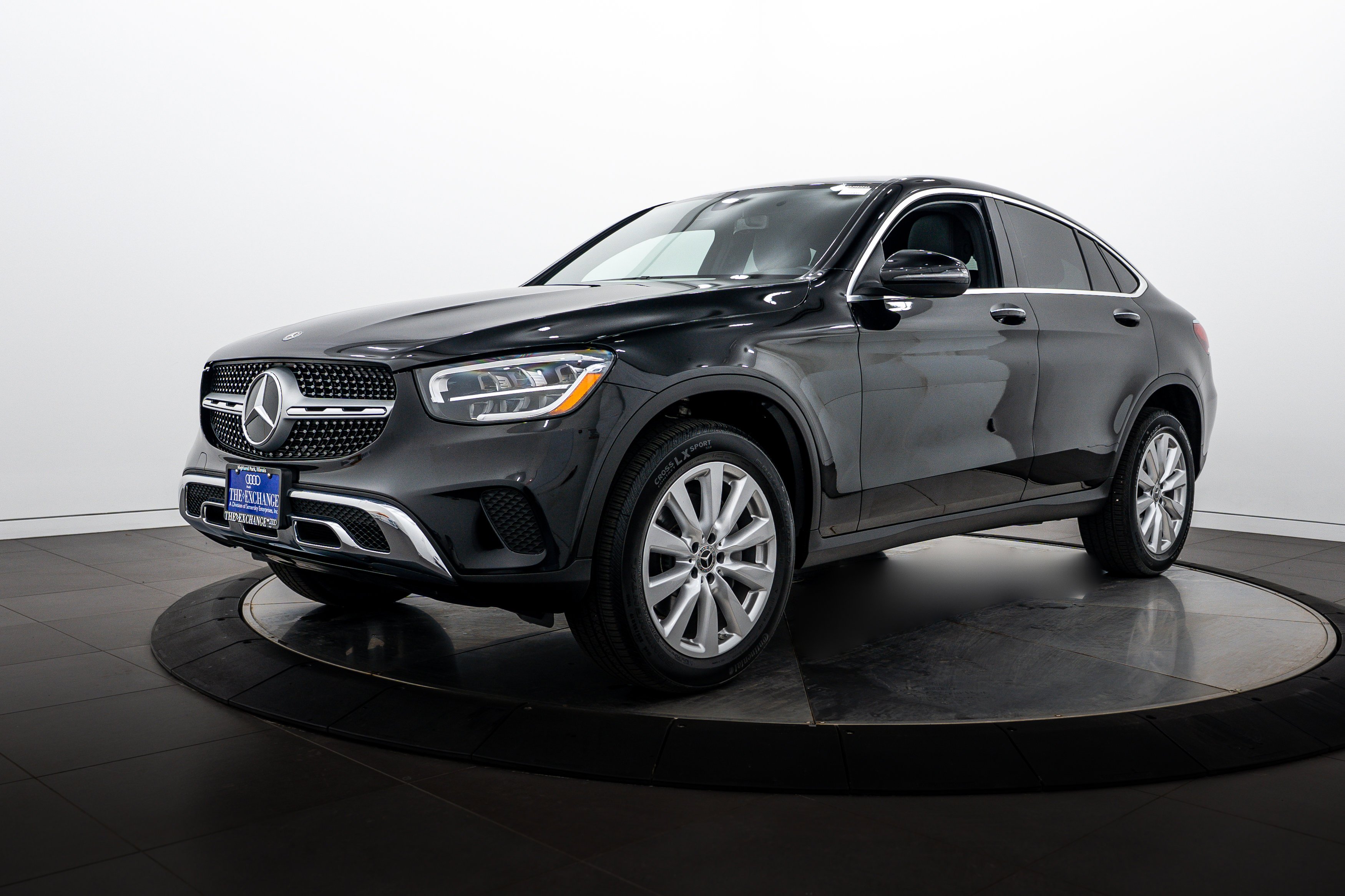 Used 2020 Black Mercedes-Benz GLC 300 image 7