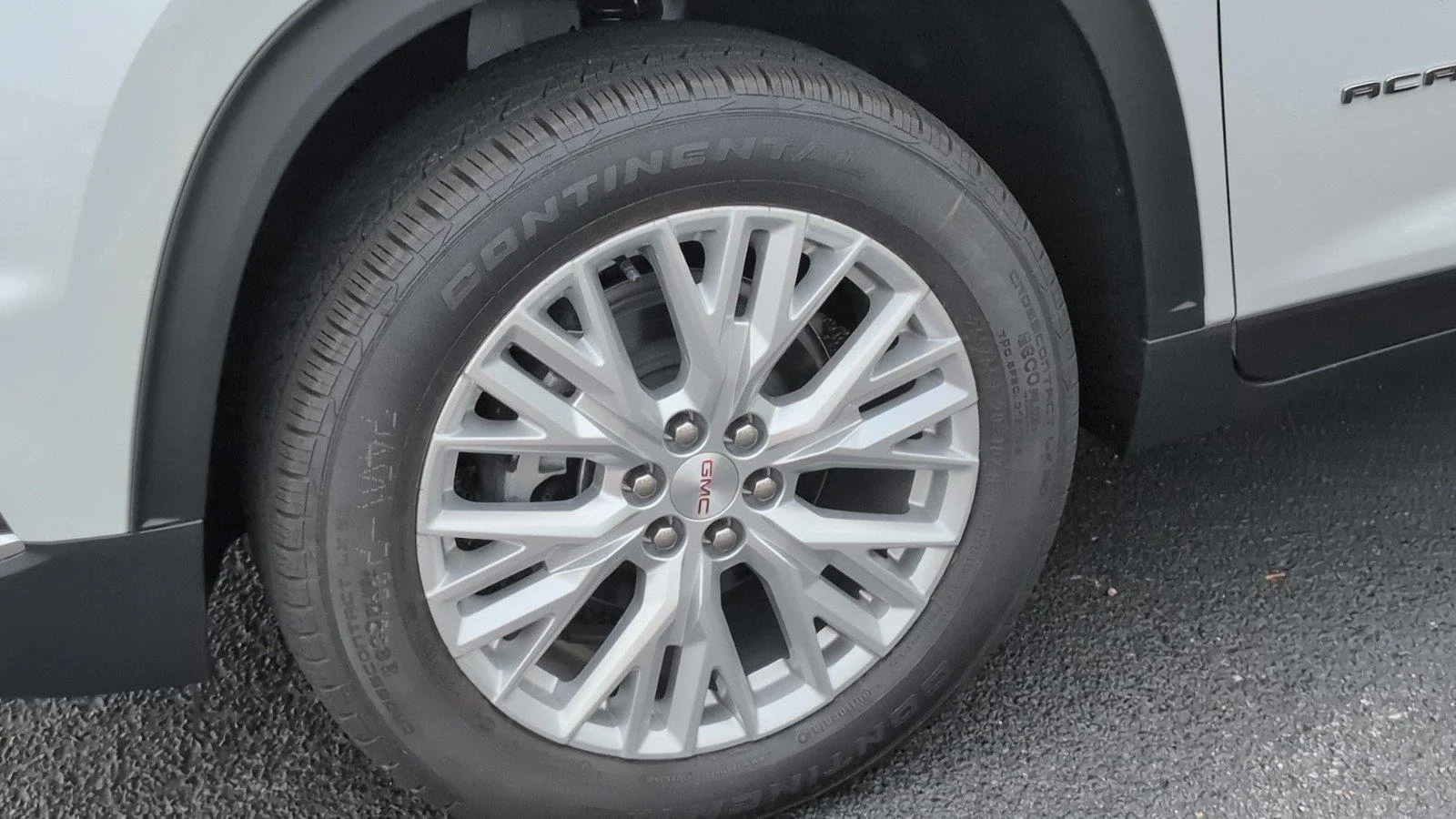 New 2026 Summit White GMC Elevation image 10