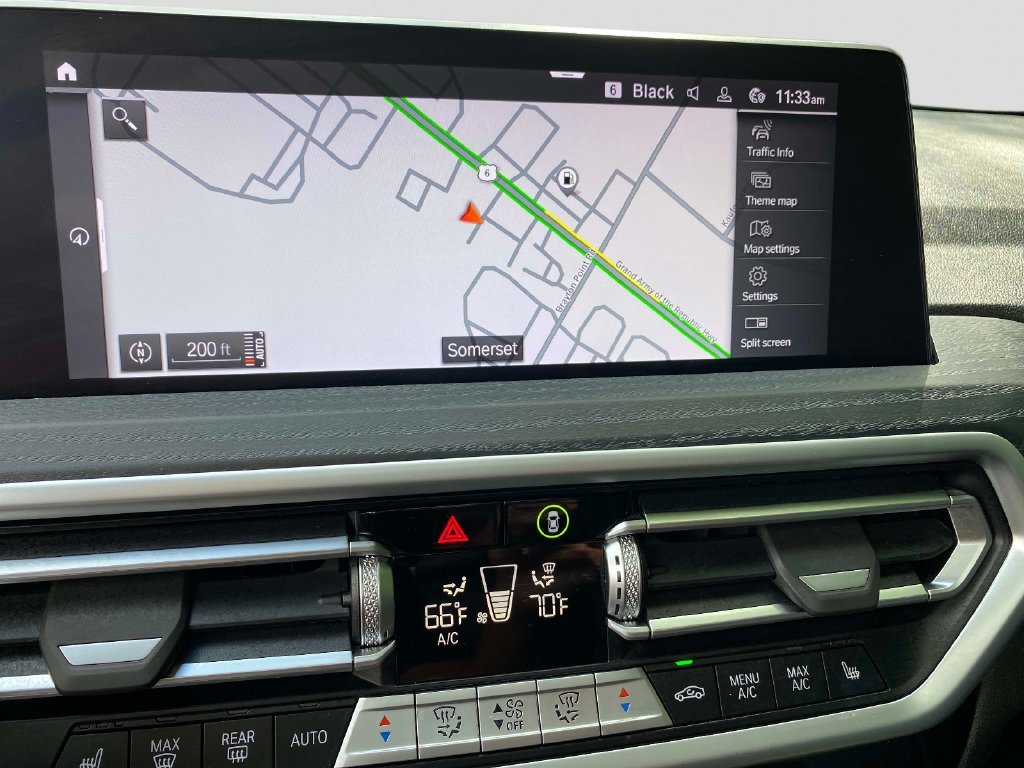 Used 2024 White BMW xDrive30i image 16