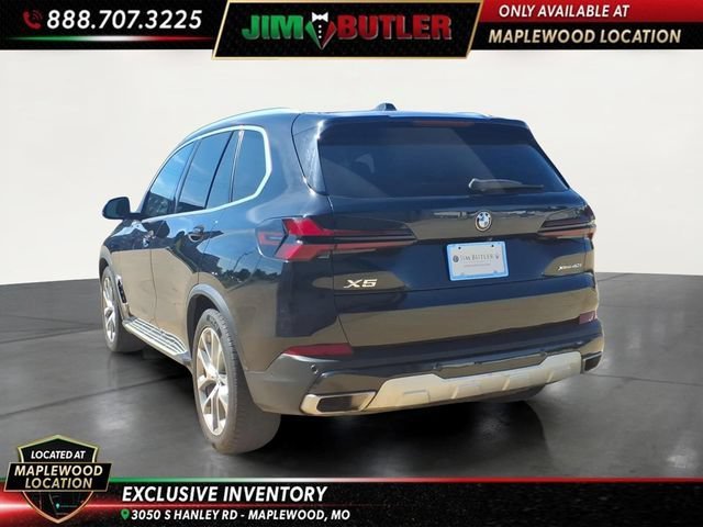 Used 2024  BMW xDrive40i image 2