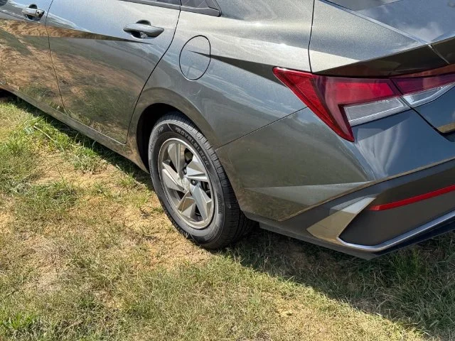 Used 2024 Gray Hyundai SE image 20
