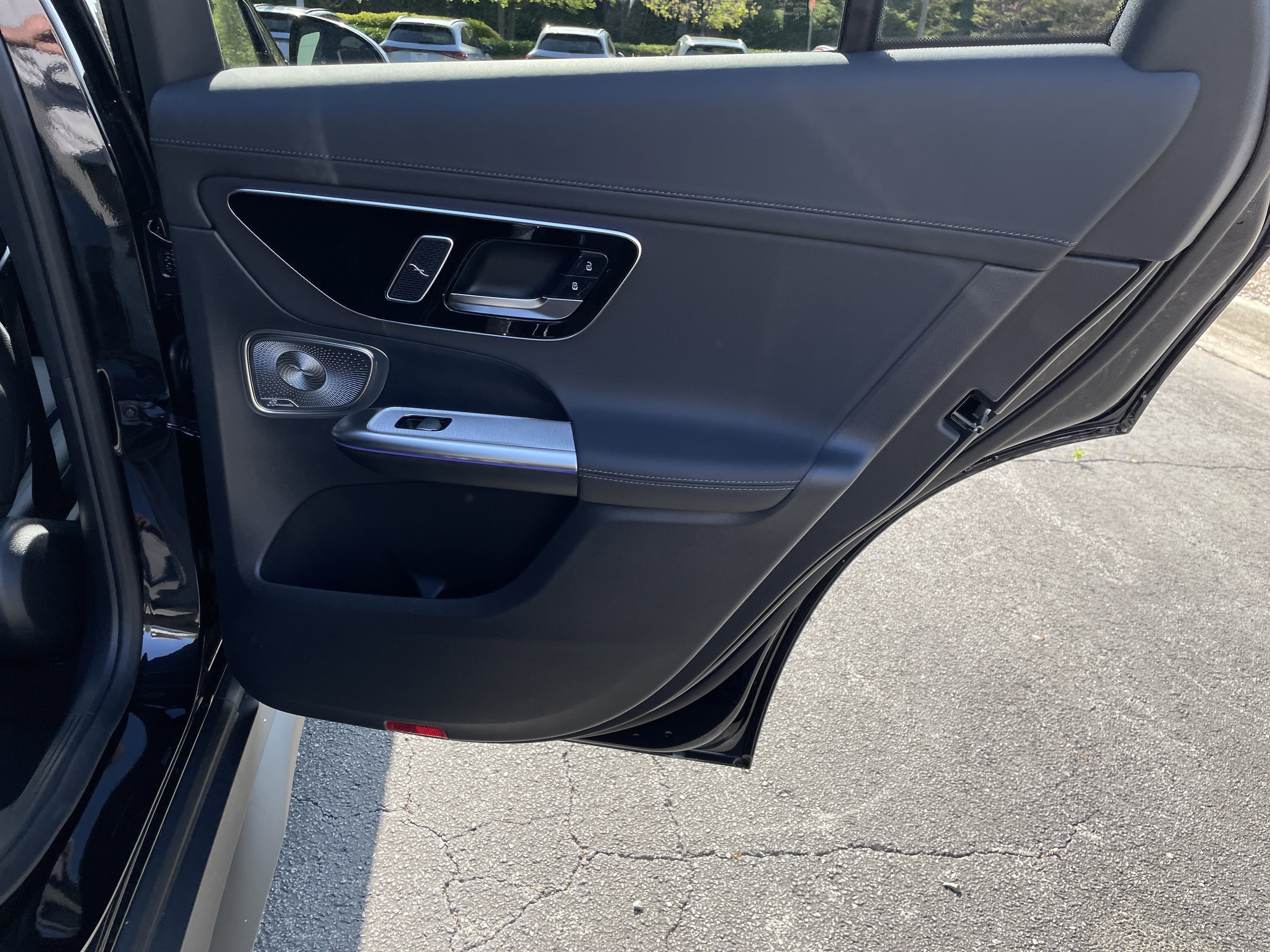 New 2026 Obsidian Black Metallic Mercedes-Benz GLC 300 4MATIC® Coupe image 38