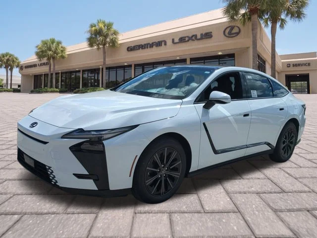 New 2026 Ultra White Lexus ES 350h PREMIUM image 8
