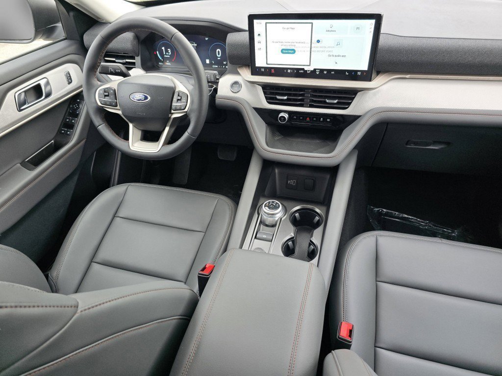 New 2026 Carbonized Gray Metallic Ford Active w/100A Pkg image 25