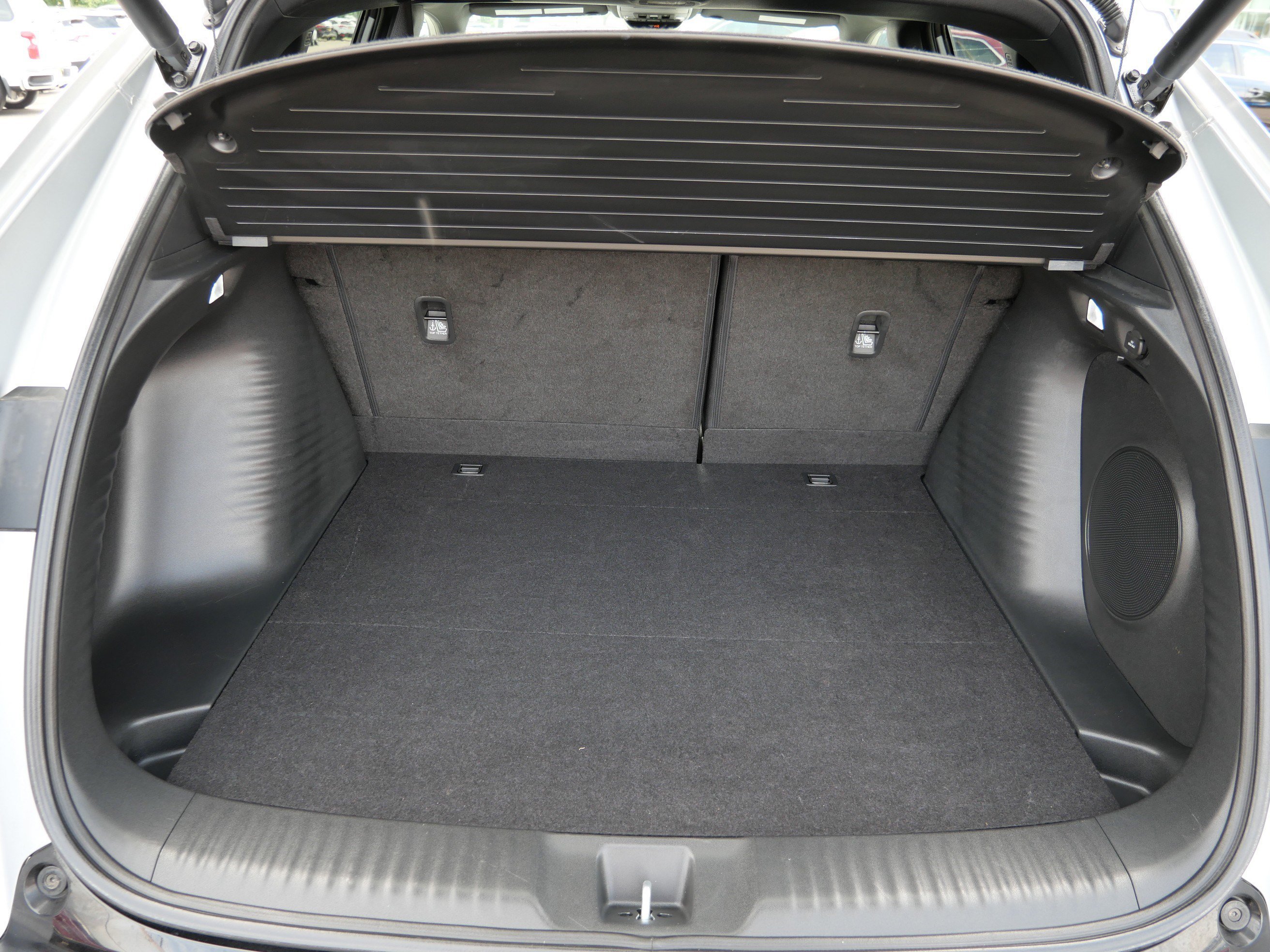 Used 2025 Solar Silver Metallic Acura w/A-Spec Advance Package image 18