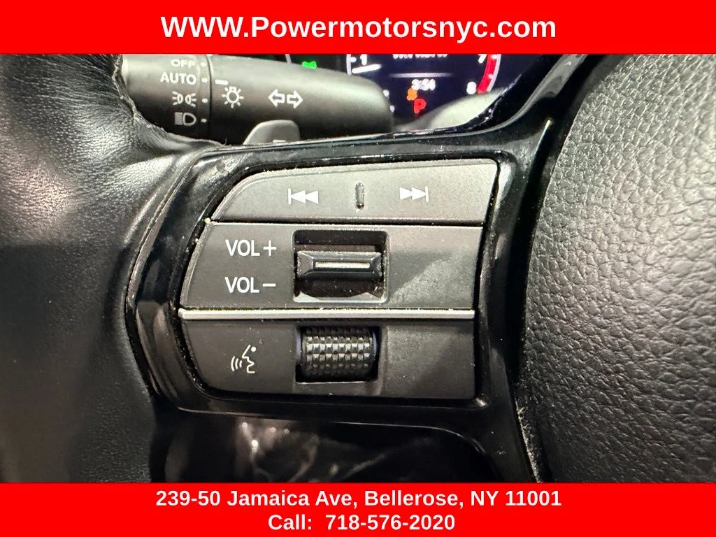 Used 2023 White Acura Base image 24