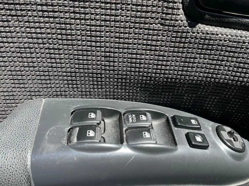 Used 2008 Blue Kia LX image 9