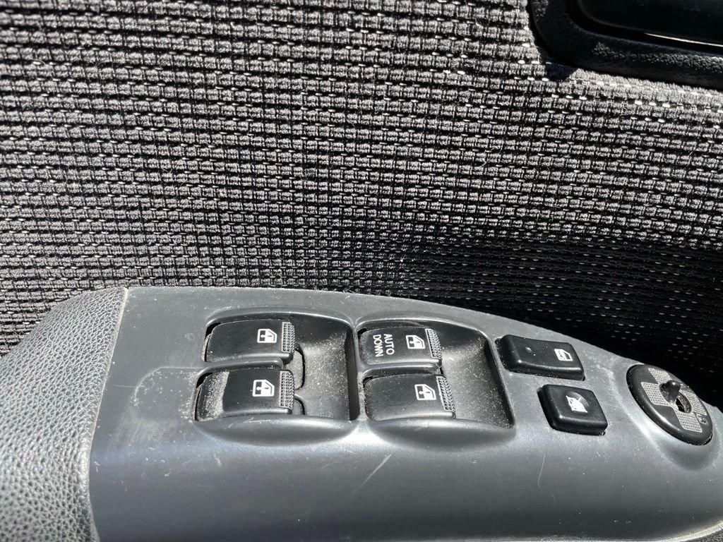 Used 2008 Smart Blue Metallic Kia LX image 8