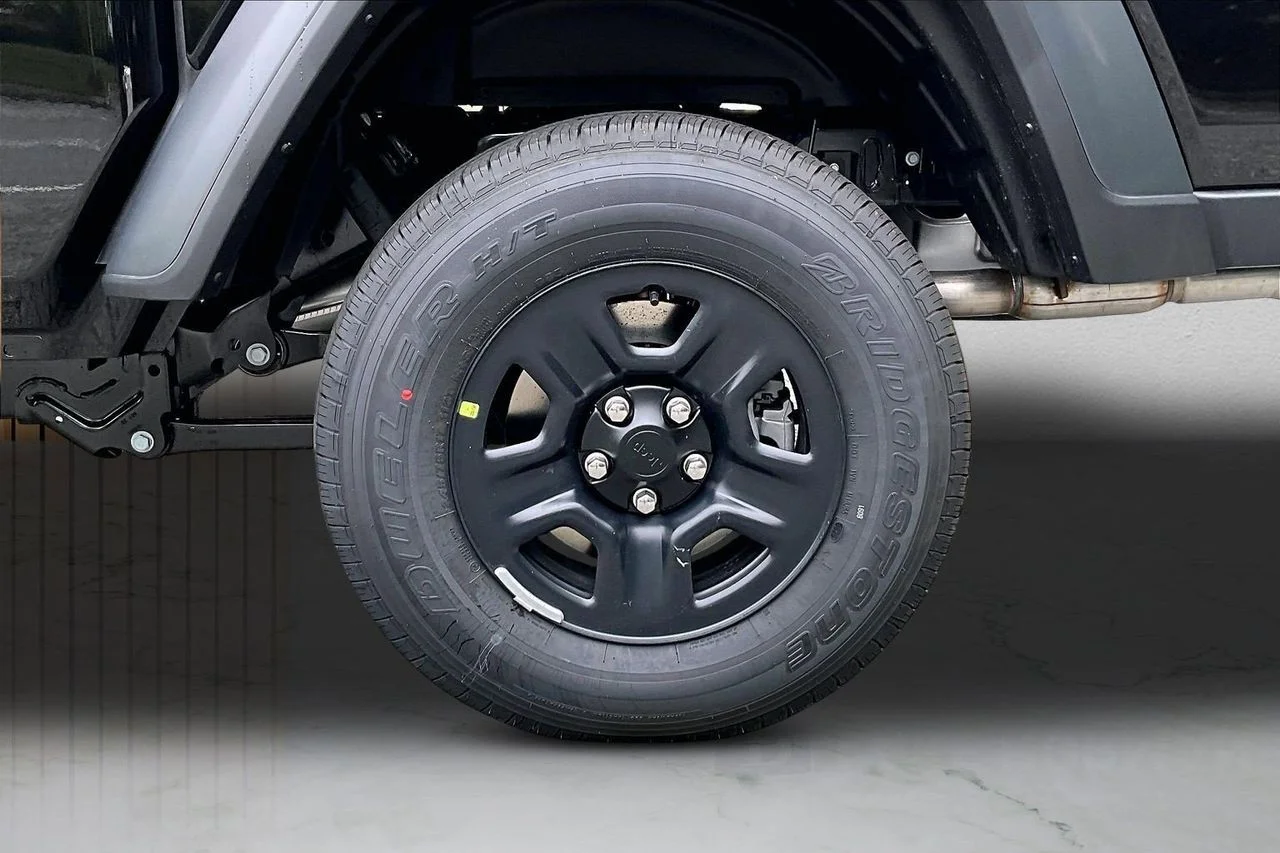 New 2026 Black Clear-Coat Exterior Paint Jeep Sport image 32