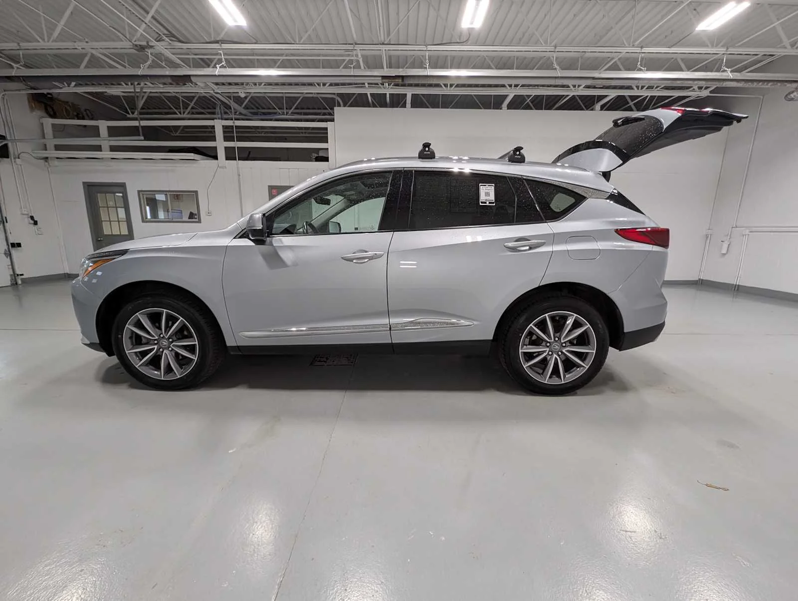 Used 2023 Lunar Silver Metallic Acura w/Technology Package image 12