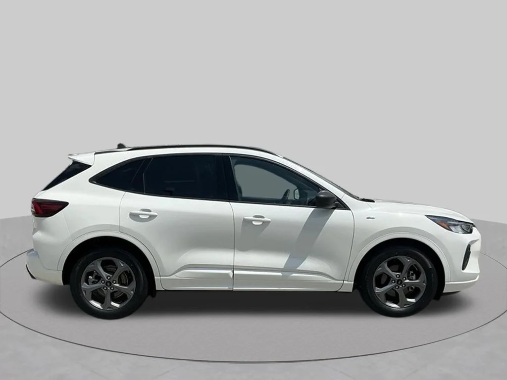 Used 2023 White Ford ST-Line image 13