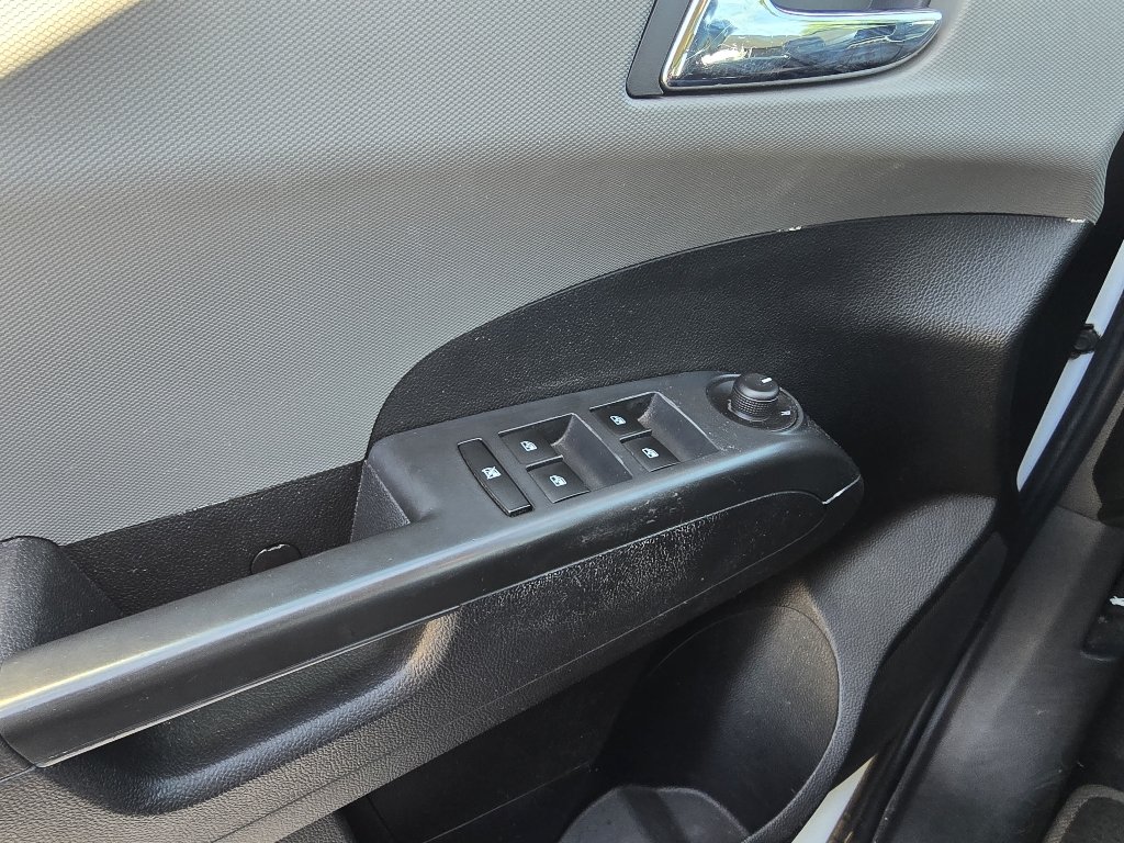 Used 2012 Summit White Chevrolet LTZ image 17