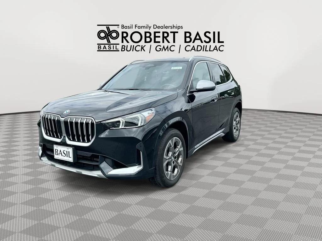 Used 2024 Bk BMW xDrive28i image 4